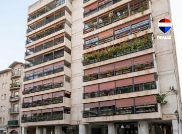 Departamento · 92m² · 4 Ambientes · Departamento en Alquler Dean Funes Al 300 2 Dorm