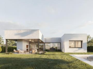 Casa · 148m² · 5 Ambientes · 2 Cocheras · Venta Casa 3 Dorm. en La Finca Barrio Cerrado