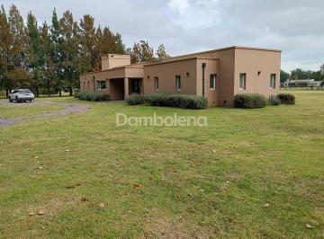 Casa · 158m² · 4 Ambientes · Casa en Venta en Abbott, San Miguel del Monte, Resto de La Provincia