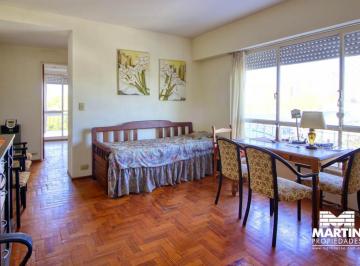 Departamento · 42m² · 2 Ambientes · Departamento en Alquiler en Martinez, 2 Amb con Balcón Al Frente.