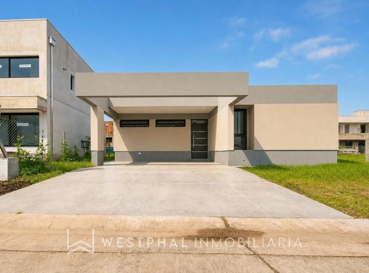 Casa · 175m² · 3 Dormitorios · 2 Cocheras