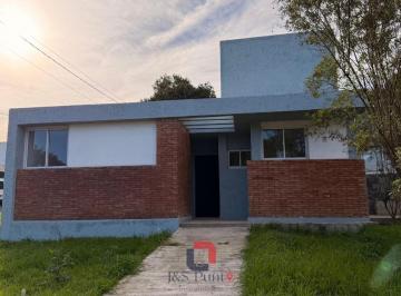 Casa · 100m² · 3 Ambientes · 1 Cochera · Casa en Villa Catalina