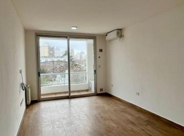 Departamento de 1 ambiente, La Plata · Monoambiente en Alquiler 17 47 y 48