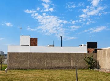 Terreno · 294m² · Colinas de Manantiales* 14 m de Frente | Apto Dúplex | Frente a Espacio Verde