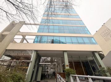 Oficina comercial · 200m² · 6 Ambientes · 3 Cocheras · Oficina Premium con 3 Cocheras | Seguridad 24 Hs | 4 Despachos | Sala de Reuniones, Vicente Lopez