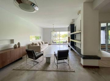Casa de 5 ambientes, Tigre · Bustamante Prop Santa Catalina Casa Venta Villanueva Tigre