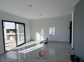 Casa · 88m² · 3 Ambientes · 1 Cochera · Duplex en Barrio Norte 1