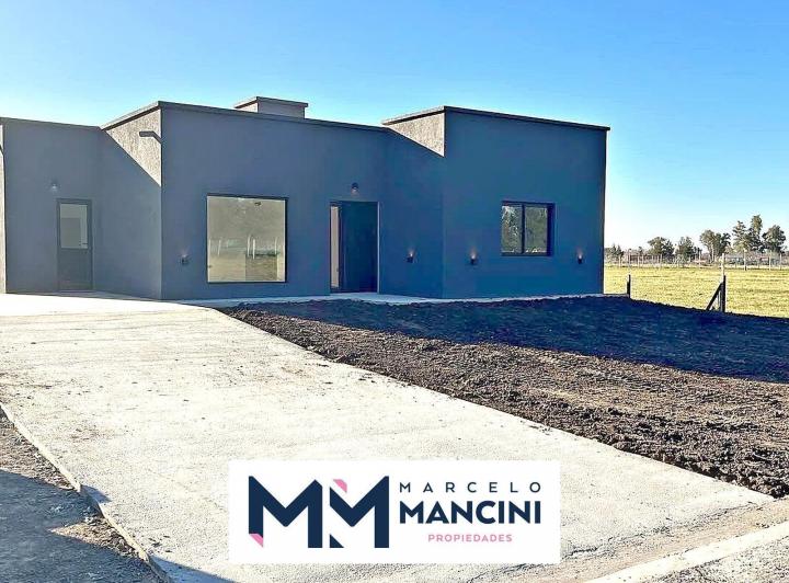 Casa · 800m² · 5 Ambientes · 4 Cocheras