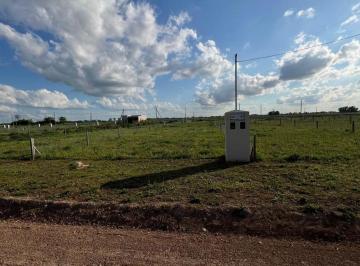 Terreno · 300m² · Lote en Venta Barrio Privado 300 m²