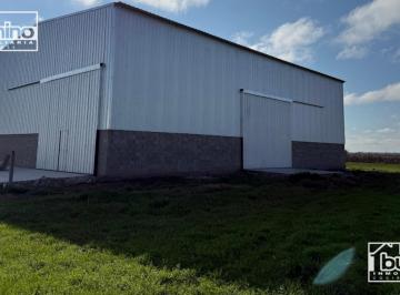Bodega-Galpón · 450m² · 2 Ambientes · Galpon en Alquiler en Roldan - Parque Industrial