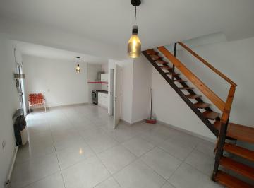 Departamento · 60m² · 3 Ambientes · Alquiler PH Dpto Duplex 3 Ambientes, Haedo!