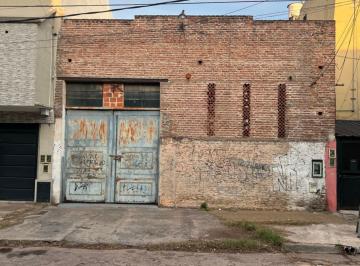 Terreno · 561m² · Venta Lote Pasante con Galpón San Martin
