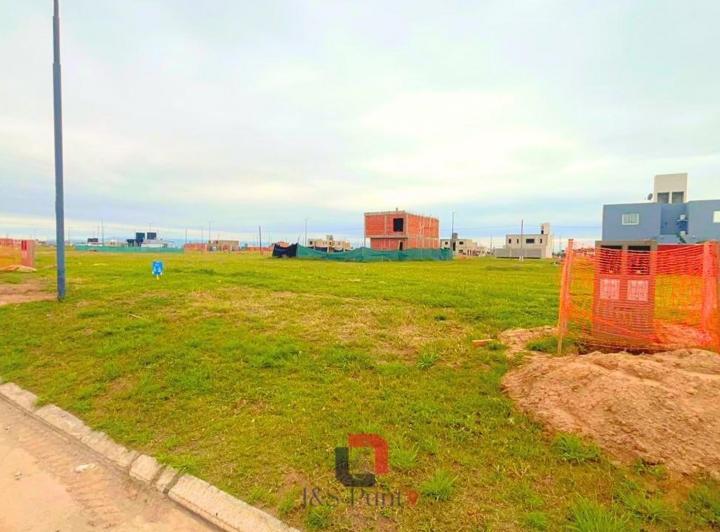 Terreno · 264m²