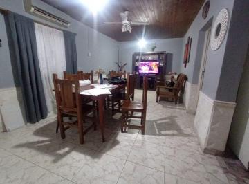 Casa · 95m² · 4 Ambientes · Venta de Casa (4 Ambientes) en Las Heras