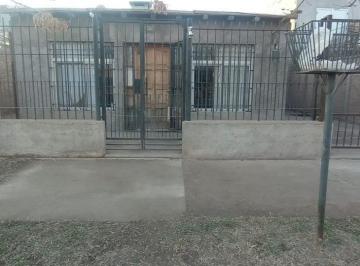 Casa · 130m² · 4 Ambientes · 1 Cochera · Casa en Venta Financiada (4 Ambientes) Lujan de Cuyo