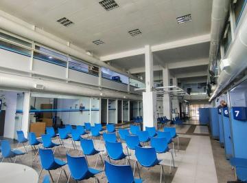 Oficina comercial de 16 ambientes, Neuquén · Complejo Comercial/profesional en Venta · 1.300 m² · Microcentro Neuquén