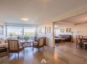 Departamento · 219m² · 6 Ambientes · 2 Cocheras · Venta Apto 4 Dorm en Suite. 2gges, Pocitos