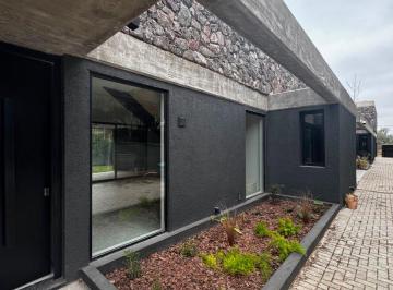Casa de 6 ambientes, Córdoba · Se Vende Casa en Housing Acacia Norte, La Carolina