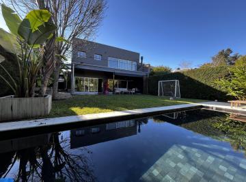Casa · 188m² · 6 Ambientes · 4 Cocheras · Casa en Venta El Jacaranda Rincon de Milberg