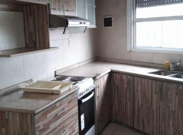 Departamento de 3 ambientes, Quilmes · Departamento en Alquiler! Muyluminoso!