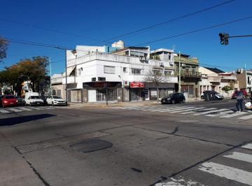 Local comercial · 33m² · Local en Parque Chacabuco