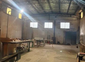 Local comercial · 255m² · Local en Venta en Zárate, G. B. a. Zona Norte, Argentina