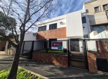 Casa de 5 ambientes, Vicente López · Casa Venta Olivos