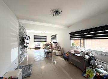 Casa · 110m² · 5 Ambientes · 2 Cocheras · Casa en Venta en San Miguel de Ghiso