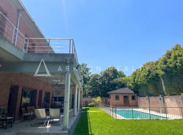 Casa · 670m² · 5 Ambientes · 2 Cocheras · Casa en Venta en La Horqueta San Isidro