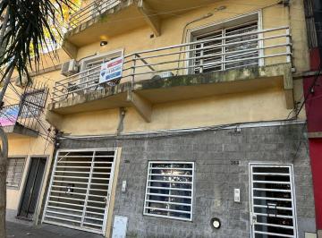 Departamento · 57m² · 3 Ambientes · Alquiler Duplex 3 Ambientes Banfield Este