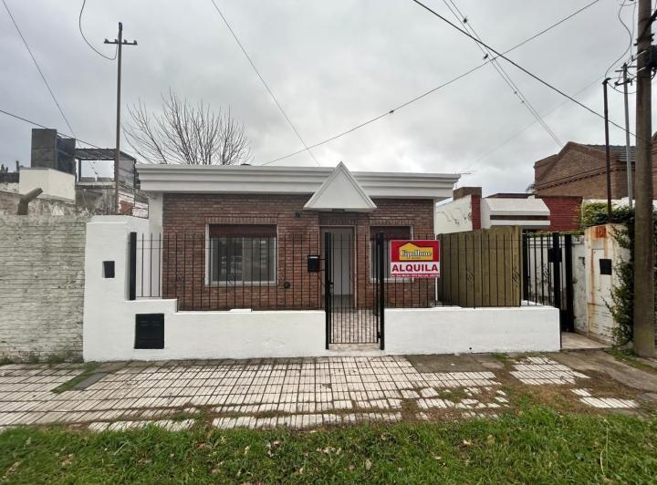Casa · 1m² · 3 Ambientes