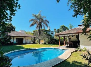 Casa · 600m² · 3 Dormitorios · Casa de Alquiler de Verano