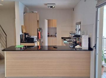 Casa de 3 ambientes, Córdoba · Dúplex en Venta de 3 Dorm. con Pileta en Chacras del Norte II Barrio con Seguridad