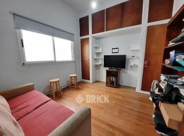 Departamento · 23m² · 1 Ambiente · Semipiso en Av Belgrano y Av Entre Rios - Contrafrente Todo a Nuevo Todo Sol