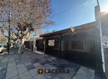 Casa de 4 ambientes, General San Martín · Venta Casa 4 Ambientes + Escritorio C/ Cochera, Fondo Libre y Terraza, Villa Ballester
