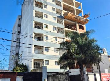 Departamento · 37m² · 1 Ambiente · Venta Depto Monoamb Caseros Balcon Luminoso