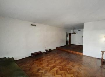 Casa · 475m² · 5 Ambientes · 2 Cocheras · Casa en Venta