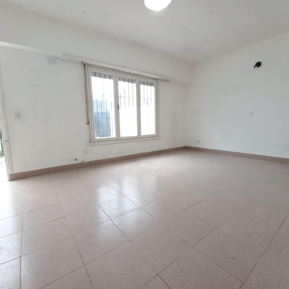 PH 2 amb, 1 dorm, 1 baño en alquiler — Villa Primera