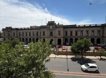 Bodega-Galpón de 4 ambientes, Córdoba · Local de Gran Superficie en Zona Terminal