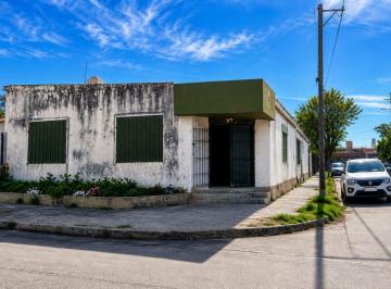 Local comercial · 300m² · Galpon en Venta en Villa El Libertador