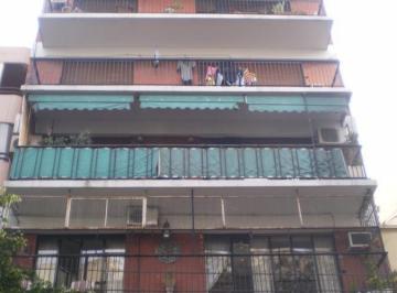 Departamento · 37m² · 2 Ambientes · 2 Ambientes a m del Parque Centenario Lateral Cocina Integrada