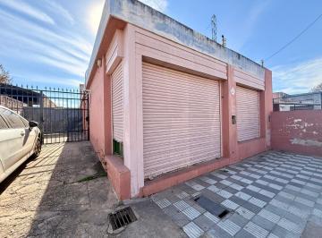 Casa · 227m² · 6 Ambientes · 2 Cocheras · Casa Comercial en Venta Barrio Acosta con Galpon y Local