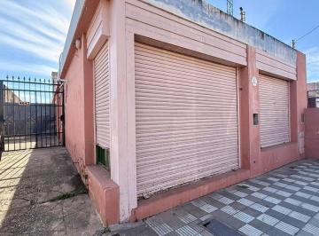 Casa · 227m² · 6 Ambientes · 2 Cocheras · Casa Comercial en Venta Barrio Acosta con Galpon y Local