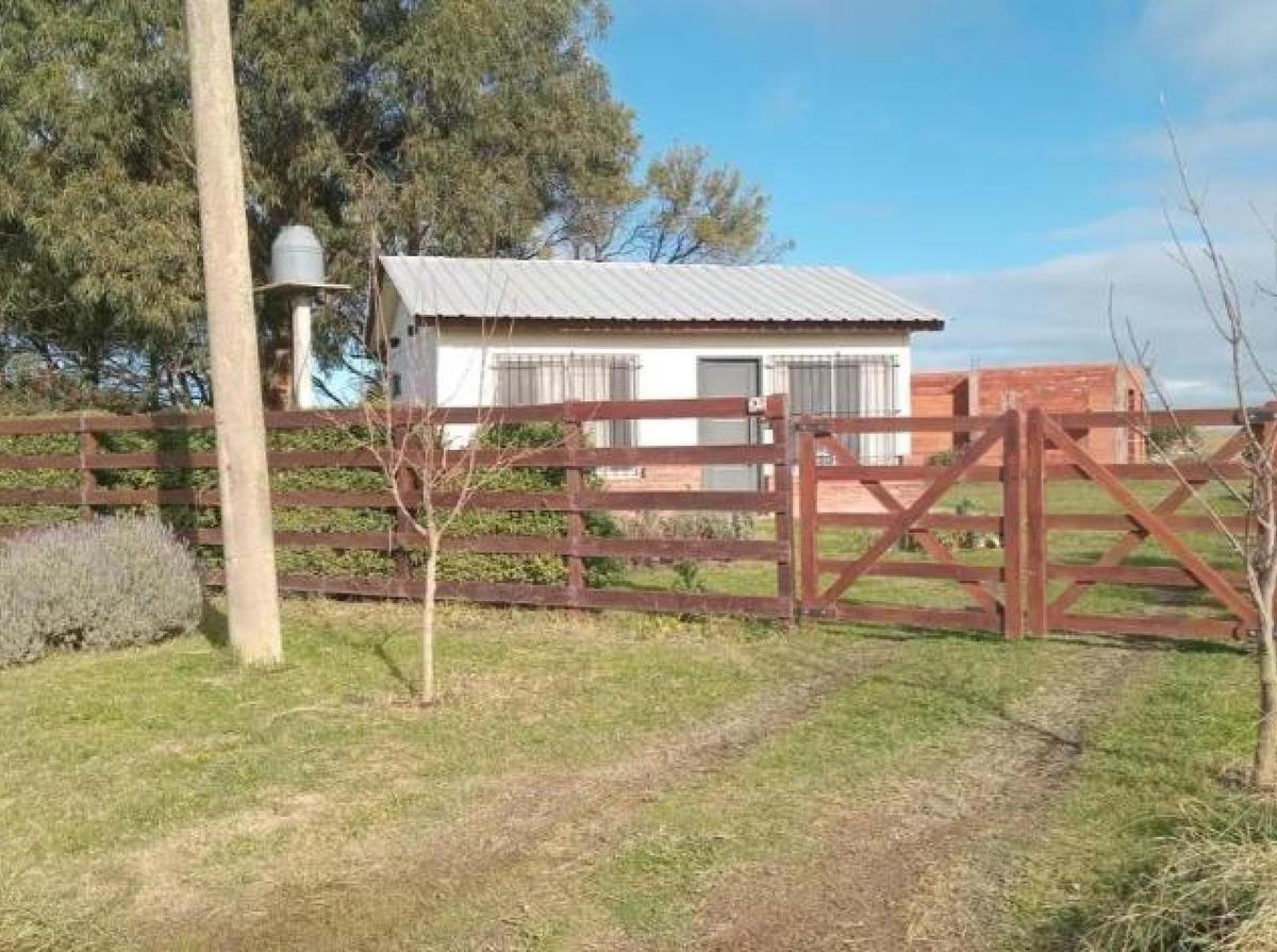 Casa de un dormitorio en venta ubicada en calle 841 y 26