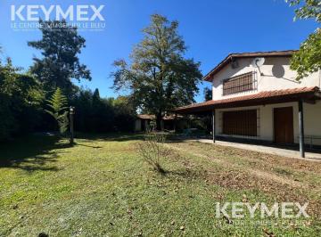 Quinta vacacional · 120m² · 3 Ambientes · 2 Cocheras · Venta Casa Quinta con Pileta en Tortuguitas, Malvinas Argentinas