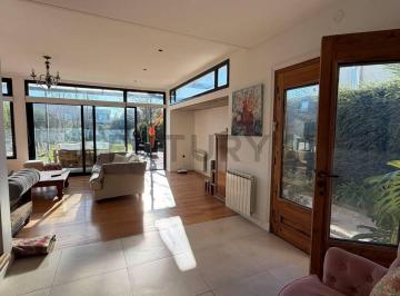 Casa · 180m² · 5 Ambientes · 2 Cocheras · Casa en Venta El Quimilar City Bell