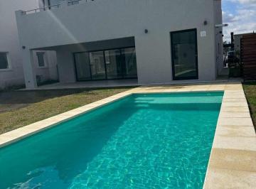 Casa · 132m² · 5 Ambientes · 2 Cocheras · Casa a Estrenar + Amarras en Vila Marina II