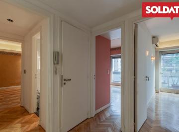 Departamento · 120m² · 4 Ambientes · 1 Cochera · Departamento Apto Profesional en Venta 4 Ambientes con Dependecias y Cochera en Barrio Norte.