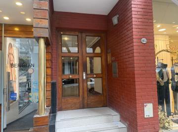 Departamento · 27m² · 1 Ambiente · Alquiler Monoambiente con Gran Patio en Belgrano - Apto Profesional