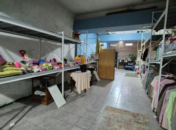 Local comercial · 225m² · 3 Ambientes · Casa 3 Ambientes con Local Comercial Independiente y Terraza